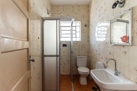 Casa à venda com 600m², 5 quartos e 6 vagas Casa à venda com 600m², 5 quartos e 6 vagasBanheiro 3