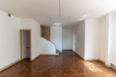 Casa à venda com 600m², 5 quartos e 6 vagas Casa à venda com 600m², 5 quartos e 6 vagasSala 3