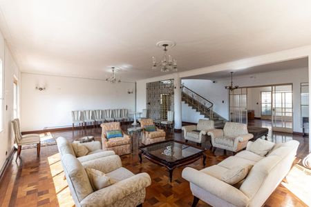 Casa à venda com 600m², 5 quartos e 6 vagas Casa à venda com 600m², 5 quartos e 6 vagasSala 1