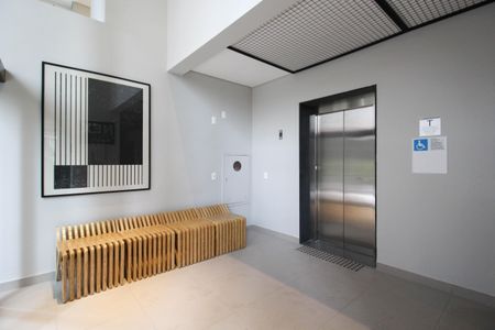 Apartamento para alugar com 27m², 1 quarto e sem vaga Apartamento para alugar com 27m², 1 quarto e sem vagaHall