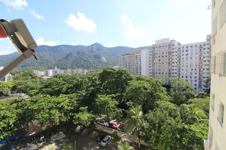 Apartamento à venda com 55m², 2 quartos e 1 vagaÁrea de serviço - Vista