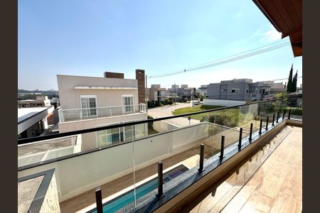 Casa de condomínio à venda com 280m², 4 quartos e 4 vagas Casa de condomínio à venda com 280m², 4 quartos e 4 vagasSuíte 3