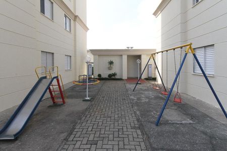 Apartamento para alugar com 47m², 2 quartos e 1 vaga Apartamento para alugar com 47m², 2 quartos e 1 vagaÁrea comum - Playground