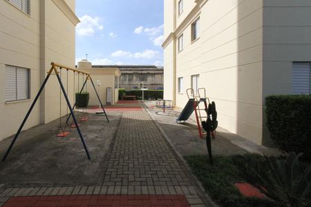 Apartamento para alugar com 47m², 2 quartos e 1 vaga Apartamento para alugar com 47m², 2 quartos e 1 vagaÁrea comum - Playground