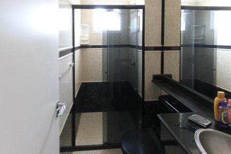 Apartamento para alugar com 47m², 2 quartos e 1 vaga Apartamento para alugar com 47m², 2 quartos e 1 vagaBanheiro