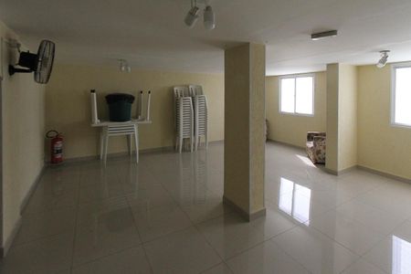 Apartamento para alugar com 47m², 2 quartos e 1 vaga Apartamento para alugar com 47m², 2 quartos e 1 vagaÁrea comum - Salão de festas