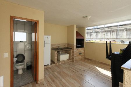 Apartamento para alugar com 47m², 2 quartos e 1 vaga Apartamento para alugar com 47m², 2 quartos e 1 vagaÁrea comum - Salão de festas