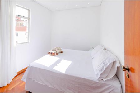 Apartamento para alugar com 167m², 3 quartos e 2 vagasQuarto 2