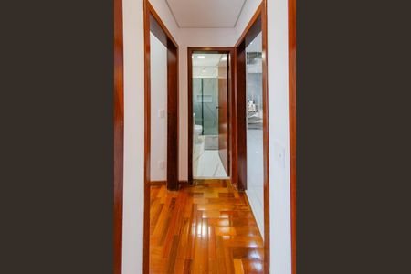 Apartamento para alugar com 167m², 3 quartos e 2 vagasCorredor
