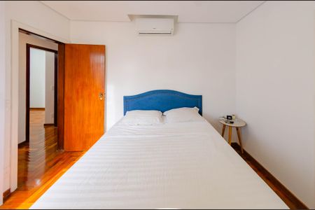 Apartamento para alugar com 167m², 3 quartos e 2 vagasSuíte