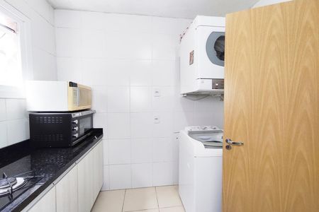 Apartamento para alugar com 60m², 2 quartos e sem vaga Apartamento para alugar com 60m², 2 quartos e sem vagaCozinha e Área de Serviço