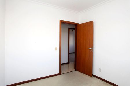 Apartamento à venda com 87m², 3 quartos e 1 vagaQuarto 2