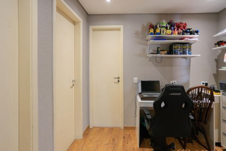 Apartamento à venda com 128m², 3 quartos e 2 vagasEscritório