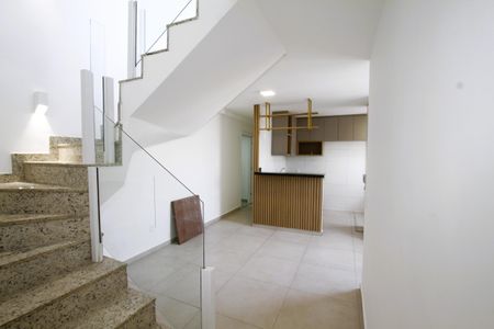 Apartamento para alugar com 111m², 2 quartos e 2 vagasSala