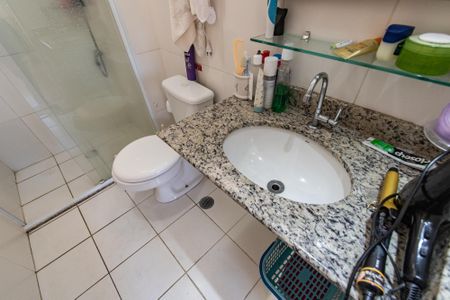 Apartamento à venda com 98m², 3 quartos e 2 vagas Apartamento à venda com 98m², 3 quartos e 2 vagasBanheiro da Suíte 1