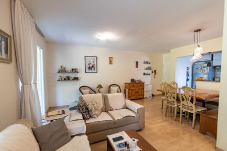 Apartamento à venda com 98m², 3 quartos e 2 vagas Apartamento à venda com 98m², 3 quartos e 2 vagasSala