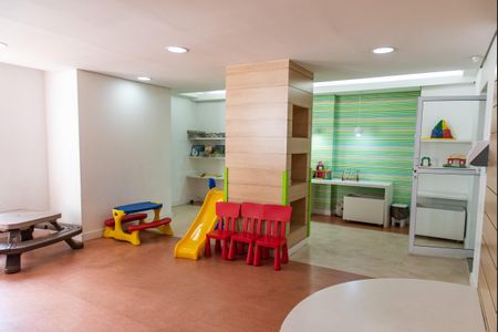 Apartamento à venda com 98m², 3 quartos e 2 vagas Apartamento à venda com 98m², 3 quartos e 2 vagasBrinquedoteca