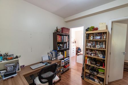 Apartamento à venda com 98m², 3 quartos e 2 vagas Apartamento à venda com 98m², 3 quartos e 2 vagasHall dos quartos