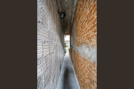 Casa à venda com 120m², 4 quartos e 2 vagas Casa à venda com 120m², 4 quartos e 2 vagasCorredor