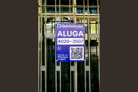 Casa à venda com 120m², 4 quartos e 2 vagas Casa à venda com 120m², 4 quartos e 2 vagasPlaca