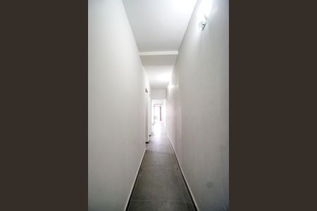 Casa à venda com 120m², 4 quartos e 2 vagas Casa à venda com 120m², 4 quartos e 2 vagasCorredor dos quartos