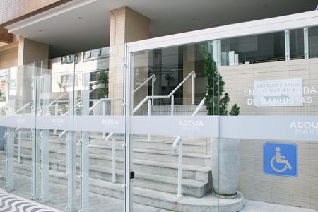 Apartamento para alugar com 117m², 3 quartos e 2 vagasFachada e portaria