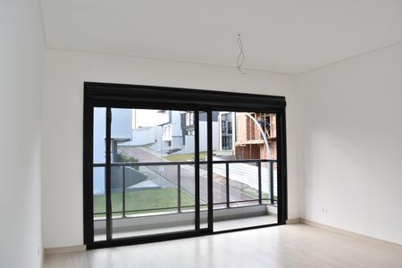 Casa de condomínio para alugar com 200m², 3 quartos e 3 vagas Casa de condomínio para alugar com 200m², 3 quartos e 3 vagasSuíte 1 com closet