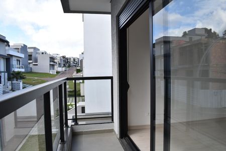 Casa de condomínio para alugar com 200m², 3 quartos e 3 vagas Casa de condomínio para alugar com 200m², 3 quartos e 3 vagasSacada da Suíte 1