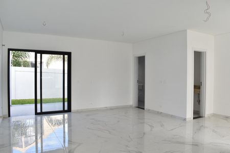 Casa de condomínio para alugar com 200m², 3 quartos e 3 vagas Casa de condomínio para alugar com 200m², 3 quartos e 3 vagasSala