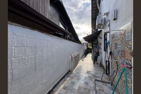 Casa de condomínio à venda com 140m², 3 quartos e 2 vagasÁrea externa