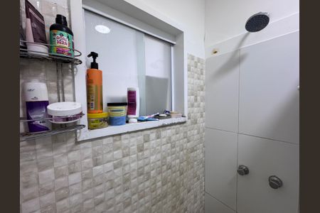 Casa de condomínio à venda com 140m², 3 quartos e 2 vagasSuíte - Banheiro