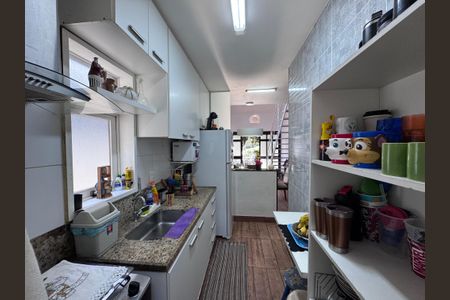 Casa de condomínio à venda com 140m², 3 quartos e 2 vagasCozinha