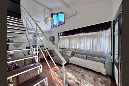 Casa de condomínio à venda com 140m², 3 quartos e 2 vagasSala