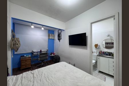 Casa de condomínio à venda com 140m², 3 quartos e 2 vagasSuíte