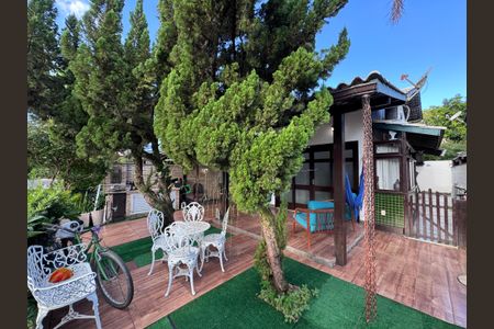 Casa de condomínio à venda com 140m², 3 quartos e 2 vagasÁrea externa