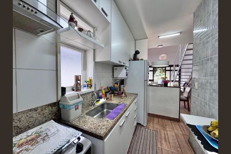 Casa de condomínio à venda com 140m², 3 quartos e 2 vagasCozinha