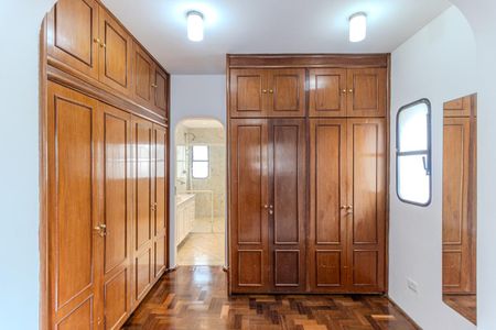 Apartamento à venda com 260m², 4 quartos e 3 vagasSuíte