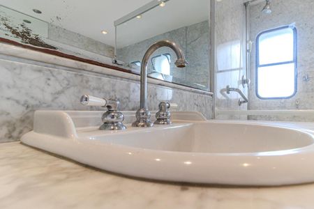 Apartamento à venda com 260m², 4 quartos e 3 vagasBanheiro da Suíte