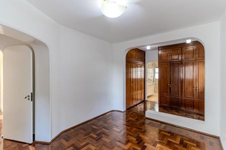 Apartamento à venda com 260m², 4 quartos e 3 vagasSuíte