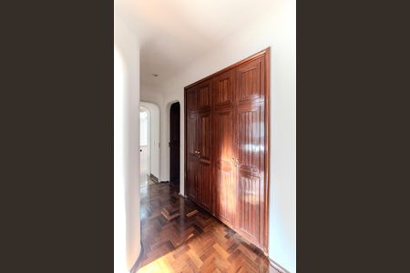 Apartamento à venda com 260m², 4 quartos e 3 vagasCorredor
