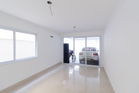 Casa à venda com 145m², 3 quartos e 4 vagasSala