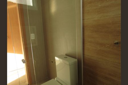 Casa à venda com 145m², 3 quartos e 4 vagasBanheiro da Suite 2