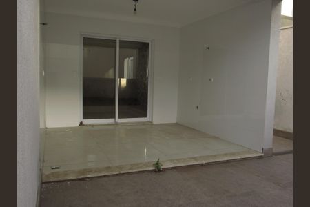 Casa à venda com 145m², 3 quartos e 4 vagasÁrea Externa