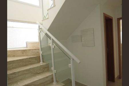 Casa à venda com 145m², 3 quartos e 4 vagasHall da Escada