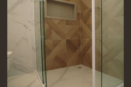 Casa à venda com 145m², 3 quartos e 4 vagasBanheiro da Suite 1