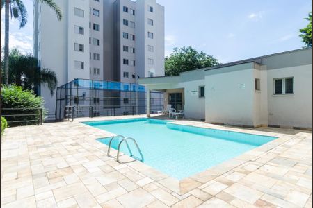 Apartamento à venda com 70m², 3 quartos e 1 vaga Apartamento à venda com 70m², 3 quartos e 1 vagaÁrea comum - Piscina
