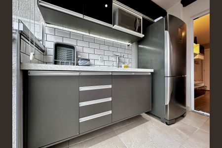 Apartamento à venda com 53m², 2 quartos e 1 vaga Apartamento à venda com 53m², 2 quartos e 1 vagaCozinha