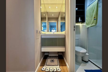 Apartamento à venda com 53m², 2 quartos e 1 vaga Apartamento à venda com 53m², 2 quartos e 1 vagaBanheiro