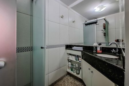 Apartamento à venda com 144m², 2 quartos e 2 vagas Apartamento à venda com 144m², 2 quartos e 2 vagasBanheiro