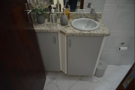 Casa à venda com 267m², 4 quartos e 4 vagasLavabo